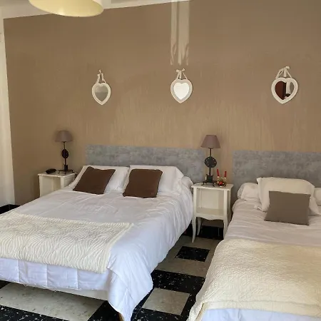 De Thau Hotel 2*