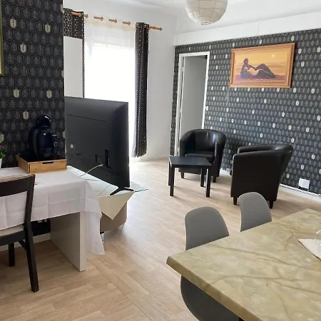 De Thau Hotel 2*